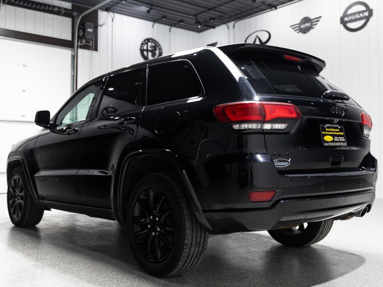 2017 Jeep Grand Cherokee Altitude 4WD Cranberry PA