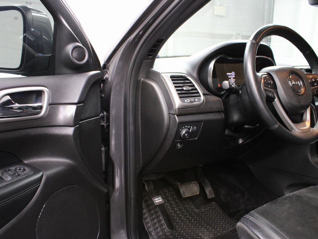 2017 Jeep Grand Cherokee Altitude 4WD Fond du Lac WI
