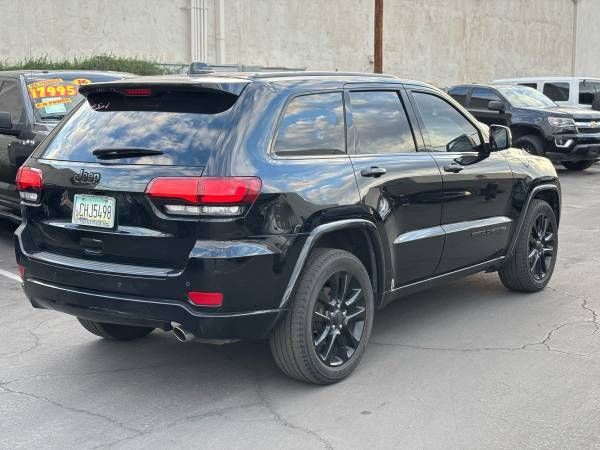 2017 Jeep Grand Cherokee Altitude 4x2