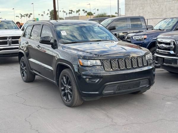 2017 Jeep Grand Cherokee Altitude 4x2