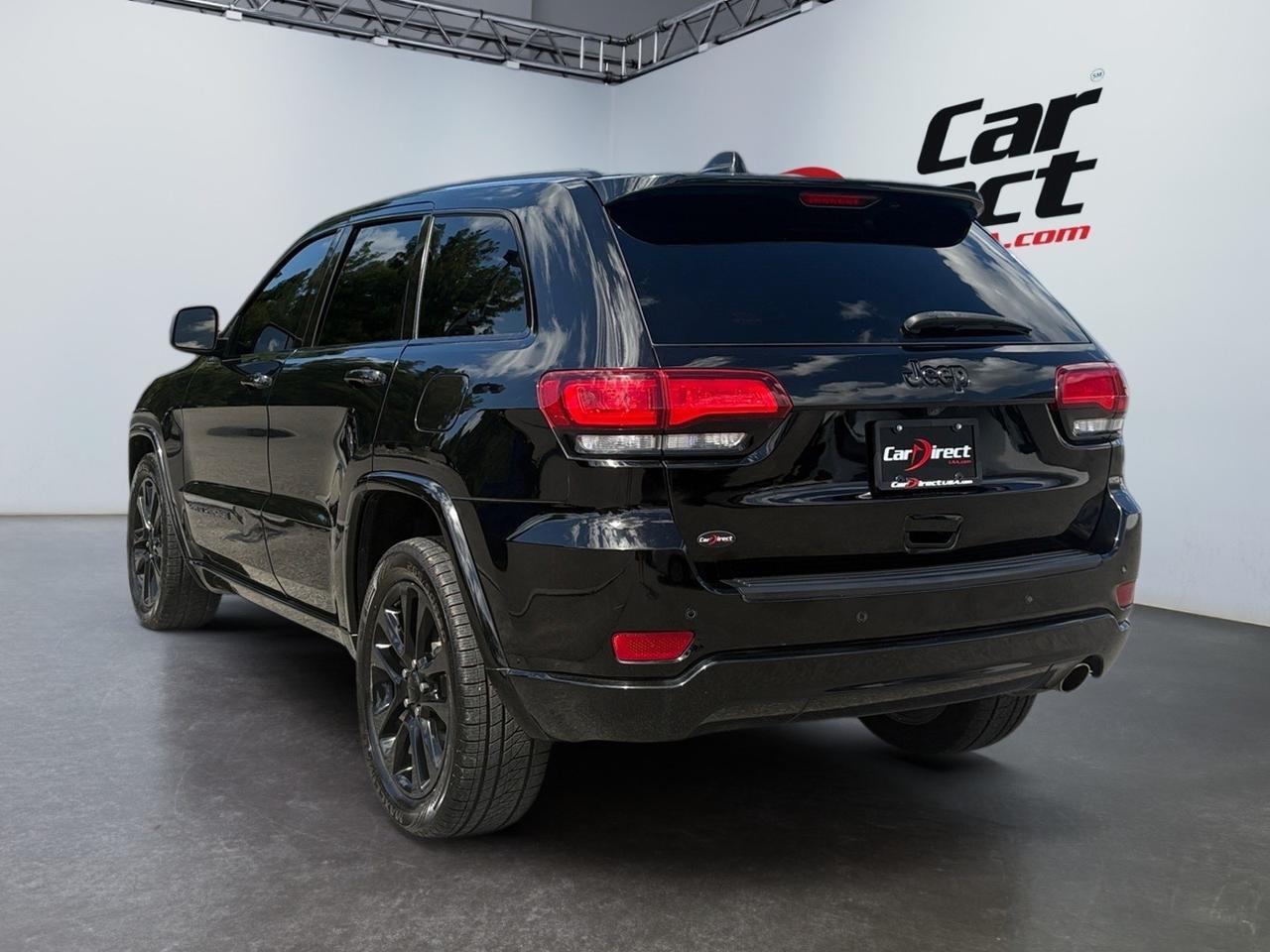 2017 Jeep Grand Cherokee Altitude, POWER LIFTGATE, TOW PACKAGE, BACKUP CAMERA, PARKING SENSORS, HEATED STEERING WHEEL & SEATS, UCONNECT BLUETOOTH, REMOTE START, ONLY 42K MILES, THIS JEEP IS READY FOR YOUR DRIVEWAY! Virginia Beach VA