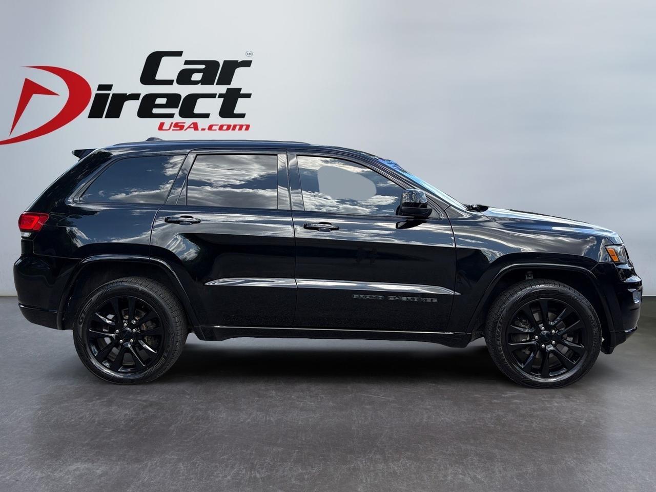 2017 Jeep Grand Cherokee Altitude, POWER LIFTGATE, TOW PACKAGE, BACKUP CAMERA, PARKING SENSORS, HEATED STEERING WHEEL & SEATS, UCONNECT BLUETOOTH, REMOTE START, ONLY 42K MILES, THIS JEEP IS READY FOR YOUR DRIVEWAY! Virginia Beach VA