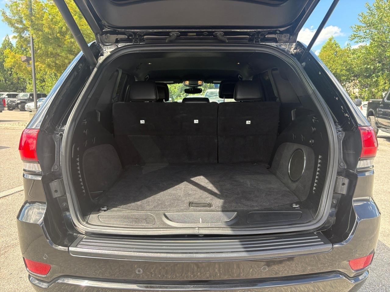2017 Jeep Grand Cherokee Altitude, POWER LIFTGATE, TOW PACKAGE, BACKUP CAMERA, PARKING SENSORS, HEATED STEERING WHEEL & SEATS, UCONNECT BLUETOOTH, REMOTE START, ONLY 42K MILES, THIS JEEP IS READY FOR YOUR DRIVEWAY! Virginia Beach VA