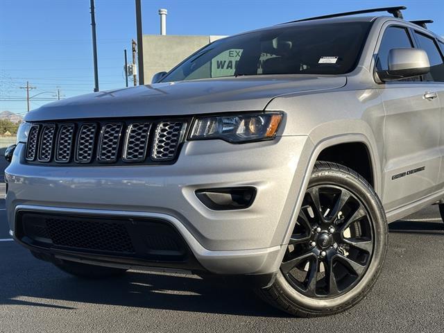2017 Jeep Grand Cherokee Altitude