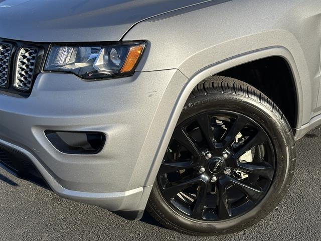 2017 Jeep Grand Cherokee Altitude