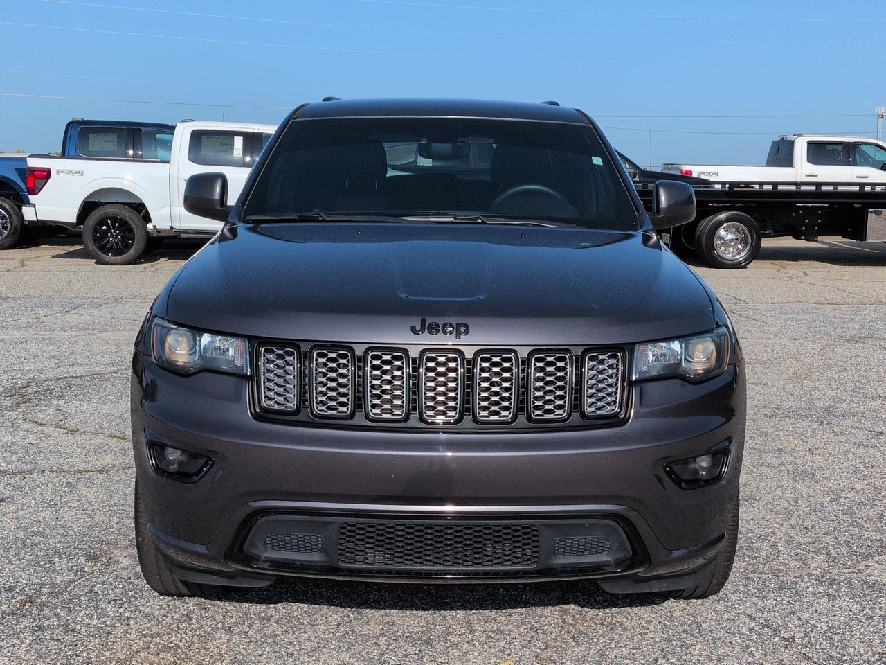 2017 Jeep Grand Cherokee Altitude Winder GA
