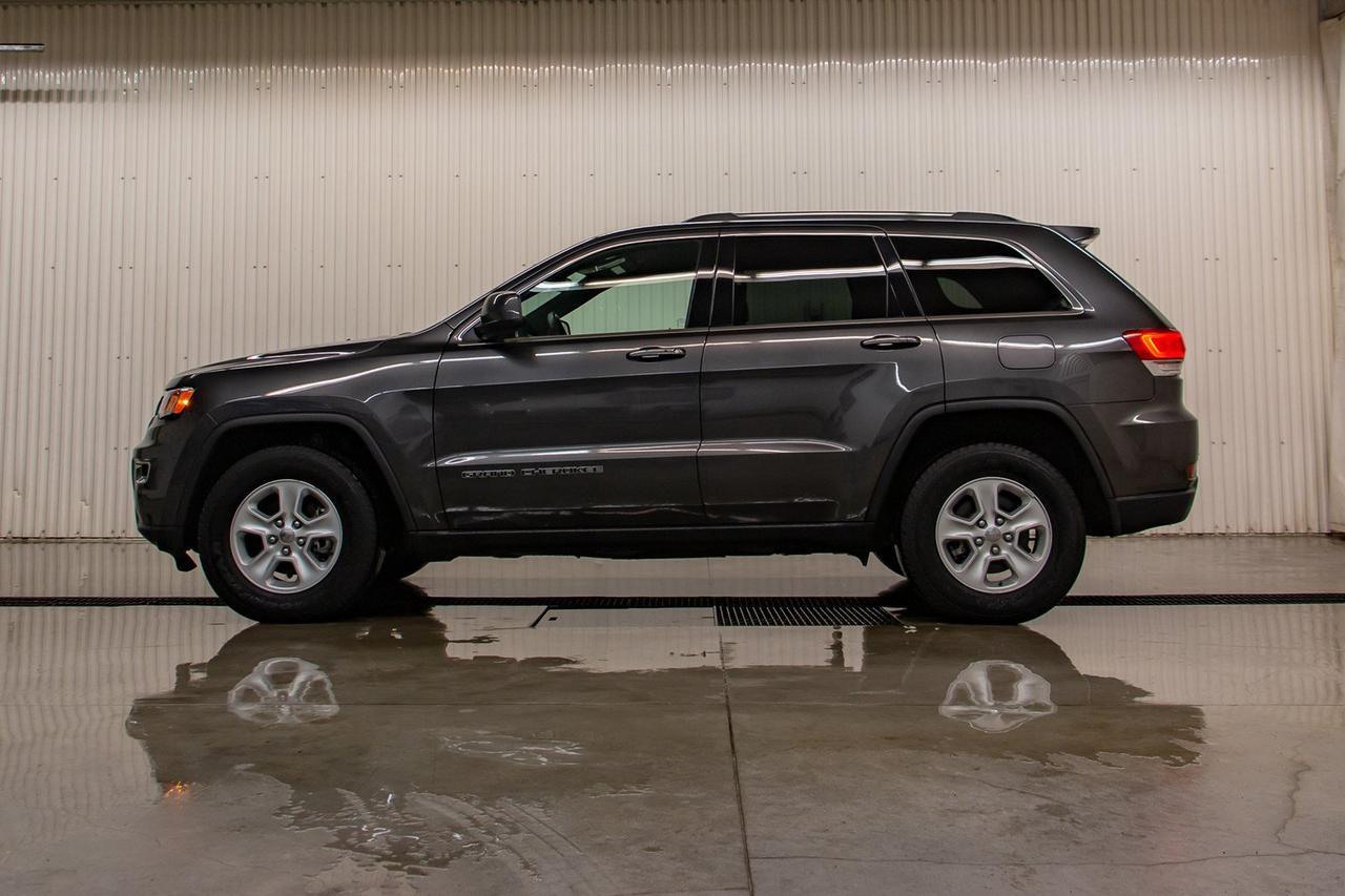 2017 Jeep Grand Cherokee Laredo Red Deer AB