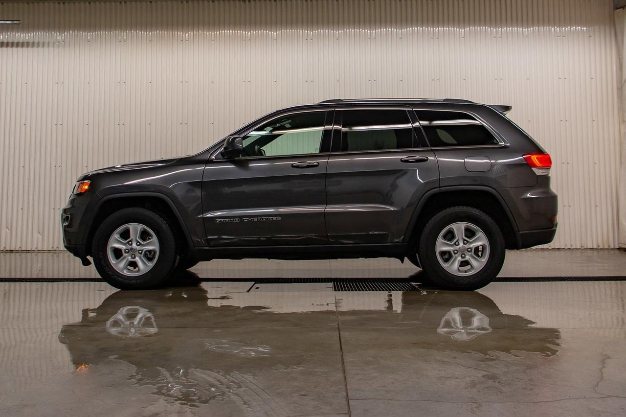 2017 Jeep Grand Cherokee Laredo Red Deer AB