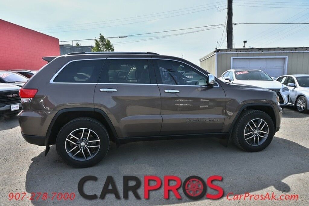 2017 Jeep Grand Cherokee Limited - 4x4 - Luxury Group II - Auto Start - Heated & Cooled Leather Memory Seats - Heated Steering Wheel - 2nd Row Heated Seats - Moonroof - Blind Spot Alert - Power Liftgate - Reverse Camera - Block Heater- 1-Owner Anchorage AK