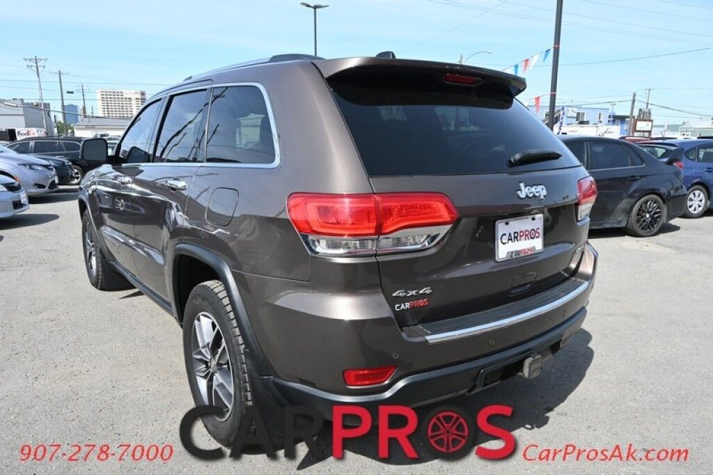 2017 Jeep Grand Cherokee Limited - 4x4 - Luxury Group II - Auto Start - Heated & Cooled Leather Memory Seats - Heated Steering Wheel - 2nd Row Heated Seats - Moonroof - Blind Spot Alert - Power Liftgate - Reverse Camera - Block Heater- 1-Owner Anchorage AK