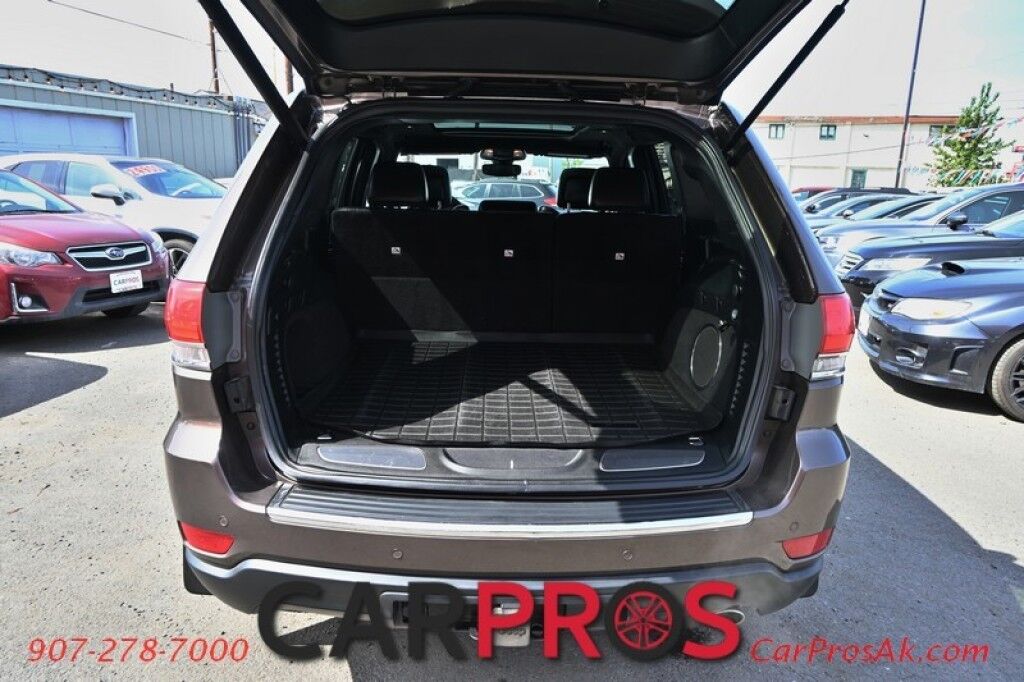 2017 Jeep Grand Cherokee Limited - 4x4 - Luxury Group II - Auto Start - Heated & Cooled Leather Memory Seats - Heated Steering Wheel - 2nd Row Heated Seats - Moonroof - Blind Spot Alert - Power Liftgate - Reverse Camera - Block Heater- 1-Owner Anchorage AK