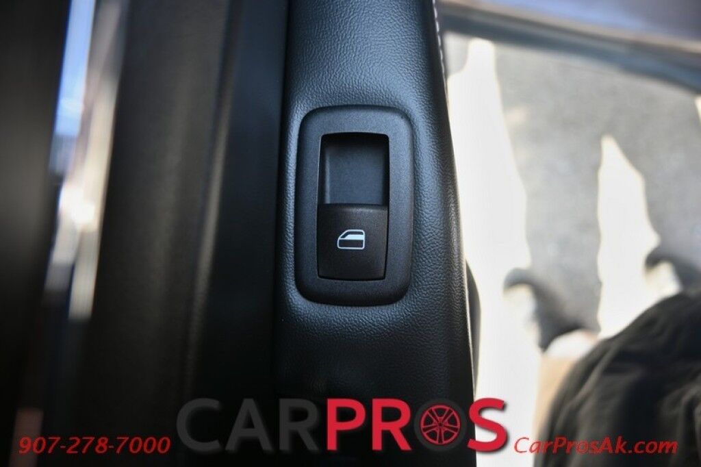 2017 Jeep Grand Cherokee Limited - 4x4 - Luxury Group II - Auto Start - Heated & Cooled Leather Memory Seats - Heated Steering Wheel - 2nd Row Heated Seats - Moonroof - Blind Spot Alert - Power Liftgate - Reverse Camera - Block Heater- 1-Owner Anchorage AK