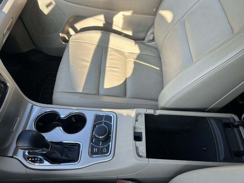 2017 Jeep Grand Cherokee Limited - LOCAL TRADE - WELL MAINTAINED Webster MA