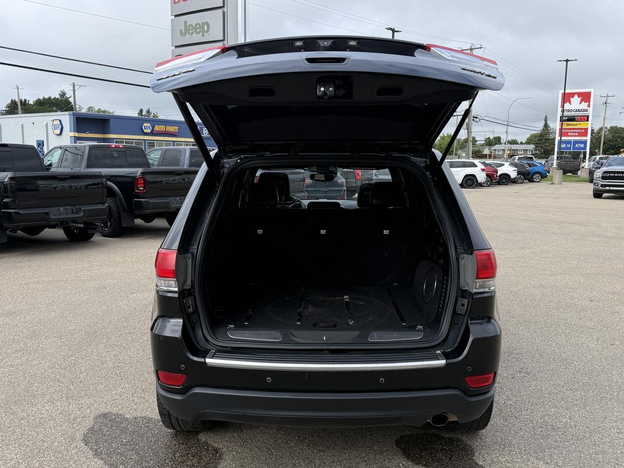 2017 Jeep Grand Cherokee Limited 4WD SUV | V6 Engine | Nappa Leather | Heated Vented | Power Liftgate | Backup Camera Redwater AB