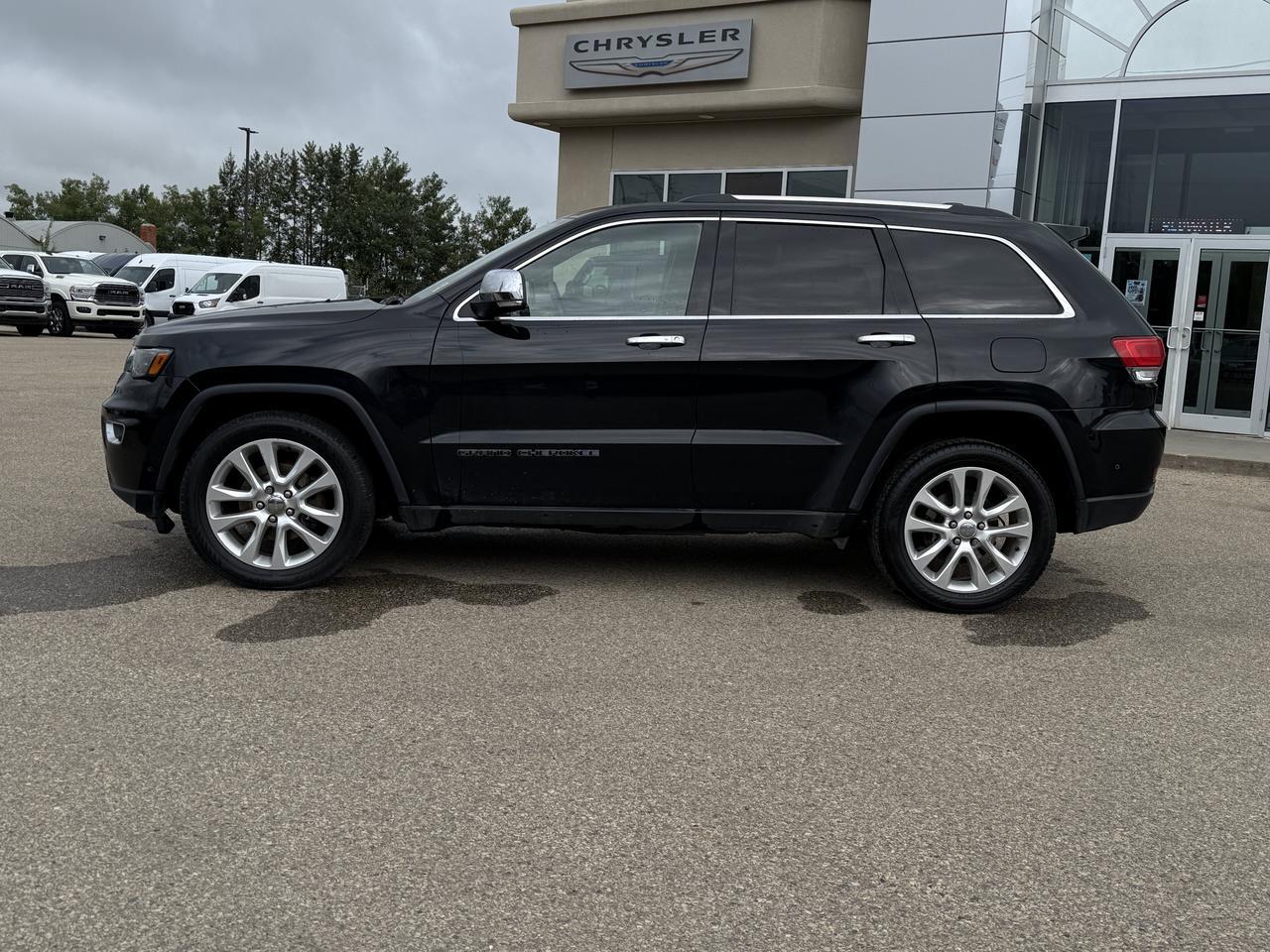 2017 Jeep Grand Cherokee Limited 4WD SUV | V6 Engine | Nappa Leather | Heated Vented | Power Liftgate | Backup Camera Redwater AB