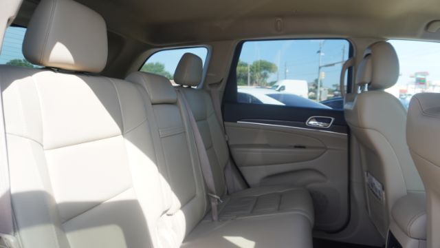 2017 Jeep Grand Cherokee Limited 4x2 Laredo TX