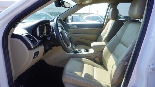 2017 Jeep Grand Cherokee Limited 4x2 Laredo TX