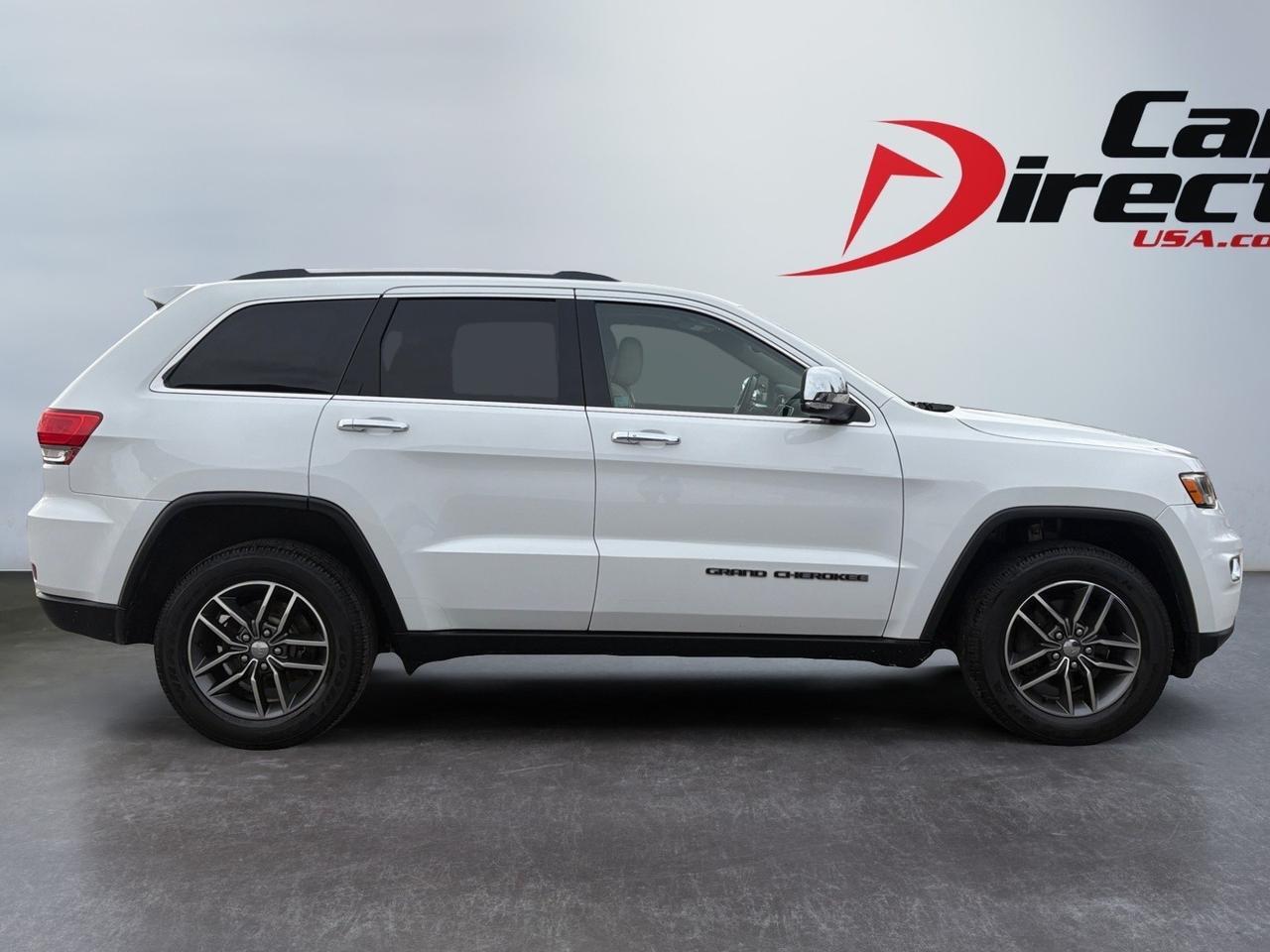 2017 Jeep Grand Cherokee Limited, BACKUP CAMERA, PARKING SENSORS, POWER LIFTGATE, HEATED STEERING WHEEL & SEATS, BLIND SPOT ALERT, LANE KEEP ASSIST, POWER SUNROOF, GET JEEPIN ON THE ROAD! Virginia Beach VA