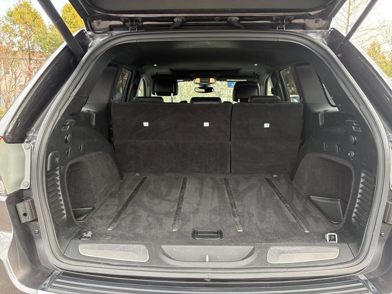 2017 Jeep Grand Cherokee Limited, POWER LIFTGATE, POWER SUNROOF, NAVIGATION, READY ALERT BRAKING, HEATED FRONT & REAR SEATS, REMOTE START, LOW MILES, GET ON THE ROAD IN THIS JEEP! Virginia Beach VA