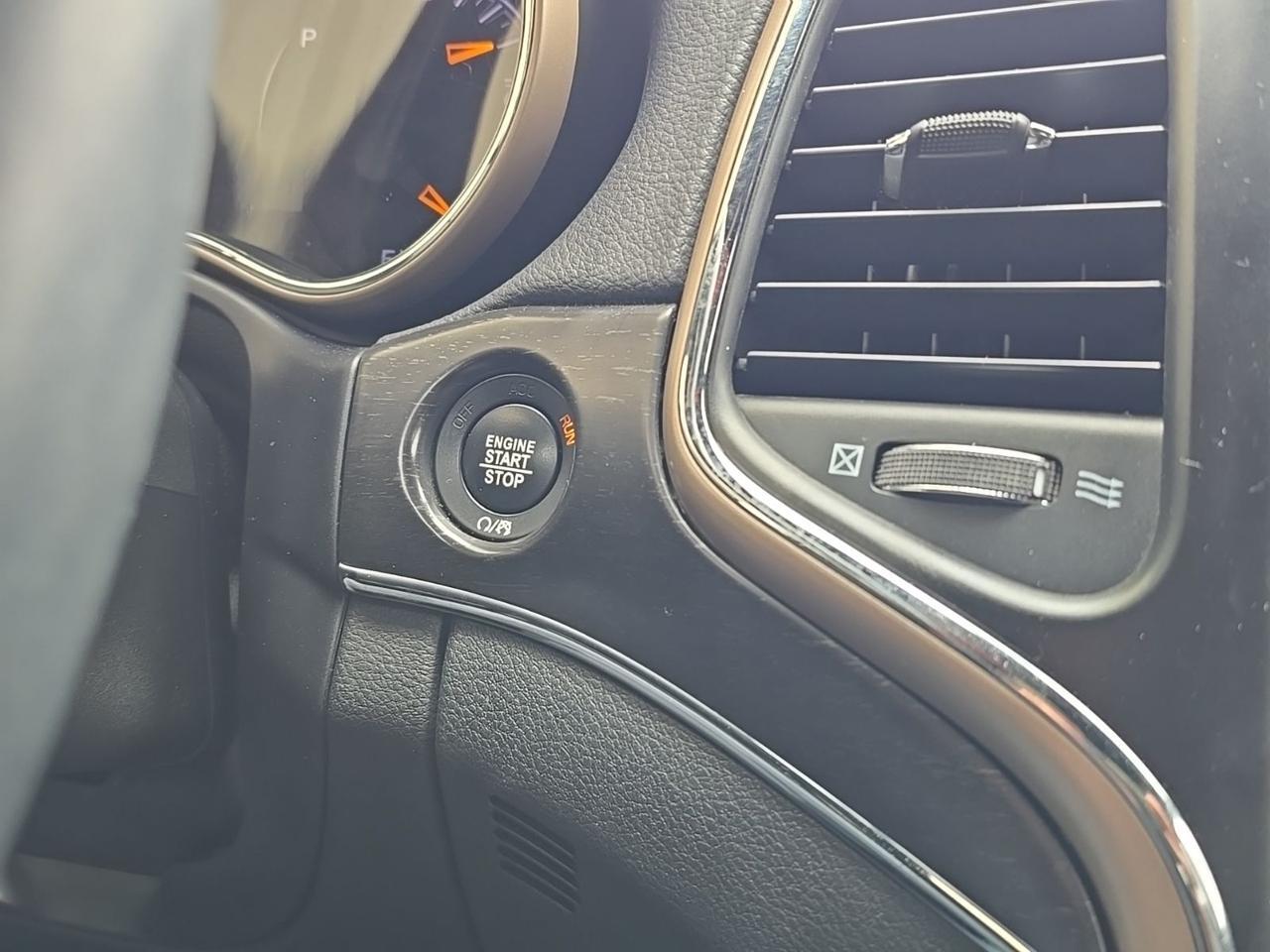 2017 Jeep Grand Cherokee Limited Watertown SD