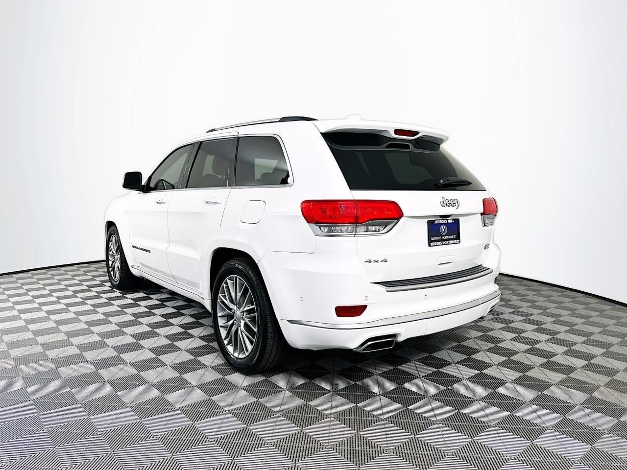 2017 Jeep Grand Cherokee Summit Tacoma WA