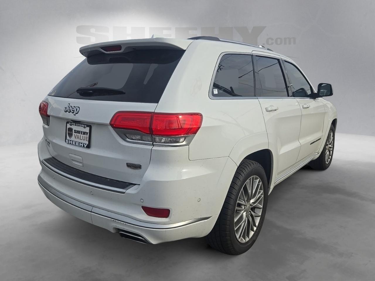 2017 Jeep Grand Cherokee Summit Fredericksburg VA