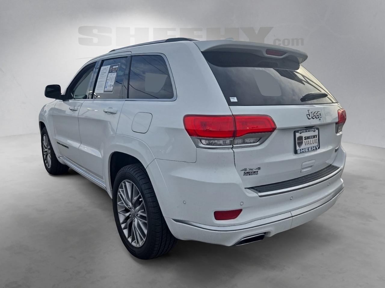 2017 Jeep Grand Cherokee Summit Fredericksburg VA