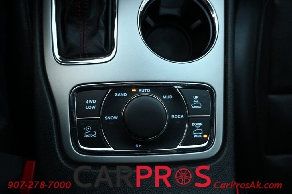 2017 Jeep Grand Cherokee Trailhawk - 3.6L V6 - Luxury Group - Front Leather Heated/Cooled Seats - 2nd Row Heated Seats - Heated Steering Wheel - Remote Start - Bluetooth - Backup Camera - Fog Lights - Tow Pkg Anchorage AK