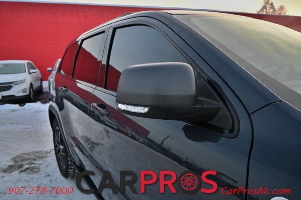 2017 Jeep Grand Cherokee Trailhawk - 3.6L V6 - Luxury Group - Front Leather Heated/Cooled Seats - 2nd Row Heated Seats - Heated Steering Wheel - Remote Start - Bluetooth - Backup Camera - Fog Lights - Tow Pkg Anchorage AK