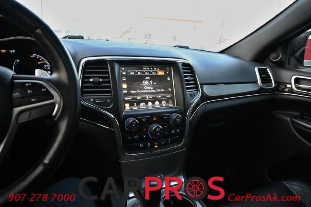 2017 Jeep Grand Cherokee Trailhawk - 3.6L V6 - Luxury Group - Front Leather Heated/Cooled Seats - 2nd Row Heated Seats - Heated Steering Wheel - Remote Start - Bluetooth - Backup Camera - Fog Lights - Tow Pkg Anchorage AK