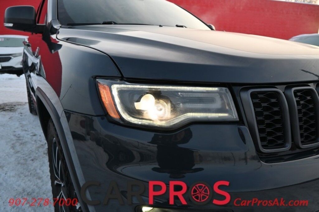 2017 Jeep Grand Cherokee Trailhawk - 3.6L V6 - Luxury Group - Front Leather Heated/Cooled Seats - 2nd Row Heated Seats - Heated Steering Wheel - Remote Start - Bluetooth - Backup Camera - Fog Lights - Tow Pkg Anchorage AK