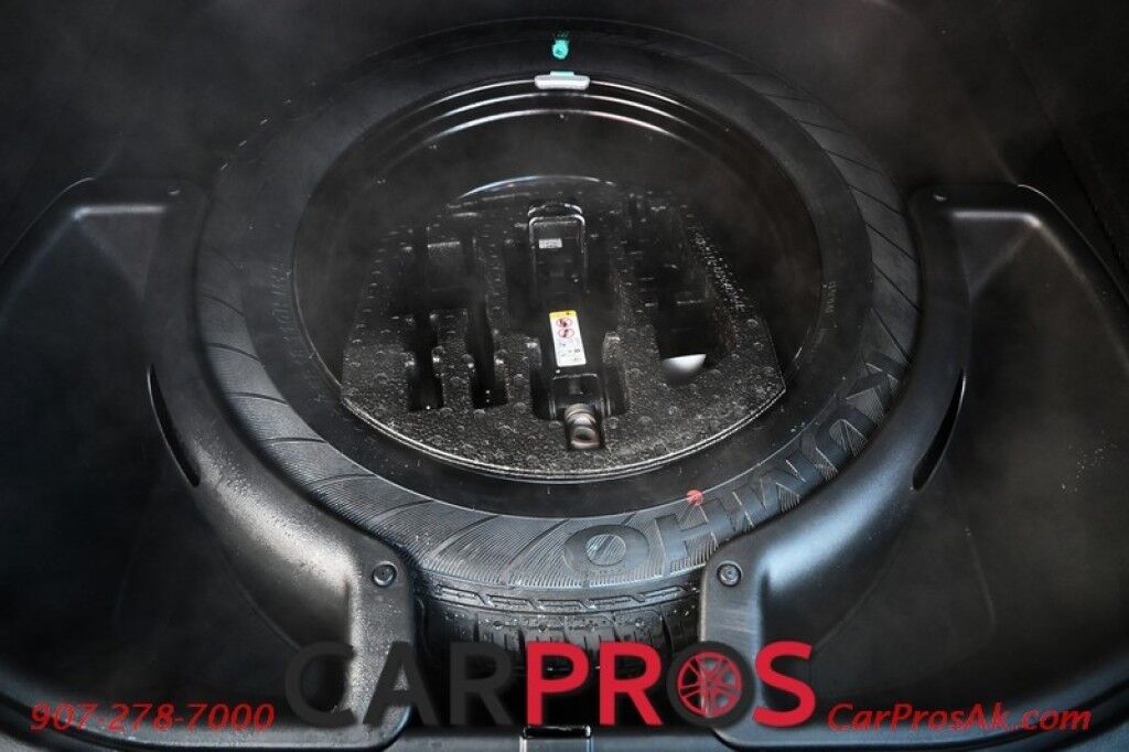 2017 Jeep Grand Cherokee Trailhawk - 3.6L V6 - Luxury Group - Front Leather Heated/Cooled Seats - 2nd Row Heated Seats - Heated Steering Wheel - Remote Start - Bluetooth - Backup Camera - Fog Lights - Tow Pkg Anchorage AK