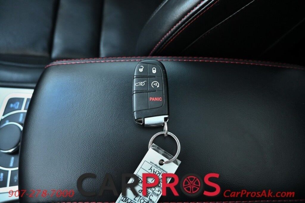 2017 Jeep Grand Cherokee Trailhawk - 3.6L V6 - Luxury Group - Front Leather Heated/Cooled Seats - 2nd Row Heated Seats - Heated Steering Wheel - Remote Start - Bluetooth - Backup Camera - Fog Lights - Tow Pkg Anchorage AK