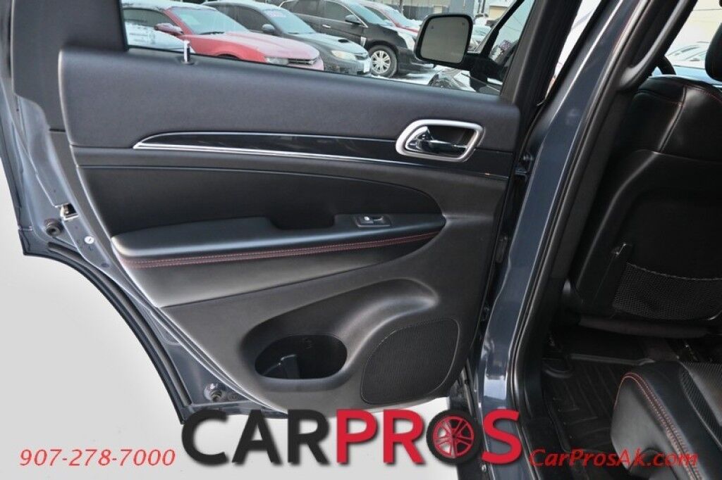 2017 Jeep Grand Cherokee Trailhawk - 3.6L V6 - Luxury Group - Front Leather Heated/Cooled Seats - 2nd Row Heated Seats - Heated Steering Wheel - Remote Start - Bluetooth - Backup Camera - Fog Lights - Tow Pkg Anchorage AK