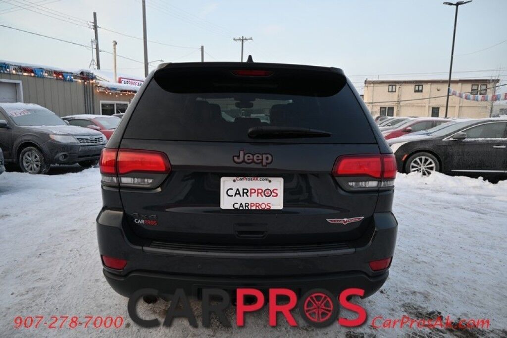 2017 Jeep Grand Cherokee Trailhawk - 3.6L V6 - Luxury Group - Front Leather Heated/Cooled Seats - 2nd Row Heated Seats - Heated Steering Wheel - Remote Start - Bluetooth - Backup Camera - Fog Lights - Tow Pkg Anchorage AK