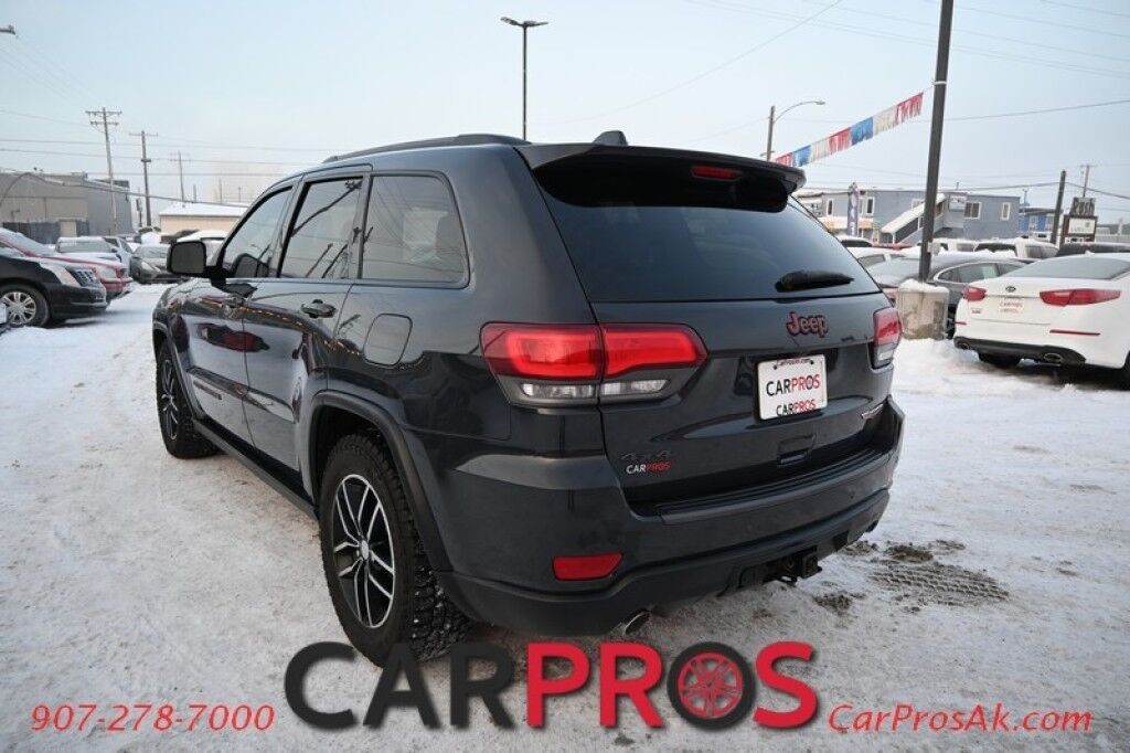 2017 Jeep Grand Cherokee Trailhawk - 3.6L V6 - Luxury Group - Front Leather Heated/Cooled Seats - 2nd Row Heated Seats - Heated Steering Wheel - Remote Start - Bluetooth - Backup Camera - Fog Lights - Tow Pkg Anchorage AK