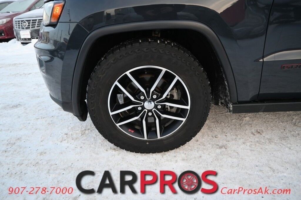 2017 Jeep Grand Cherokee Trailhawk - 3.6L V6 - Luxury Group - Front Leather Heated/Cooled Seats - 2nd Row Heated Seats - Heated Steering Wheel - Remote Start - Bluetooth - Backup Camera - Fog Lights - Tow Pkg Anchorage AK