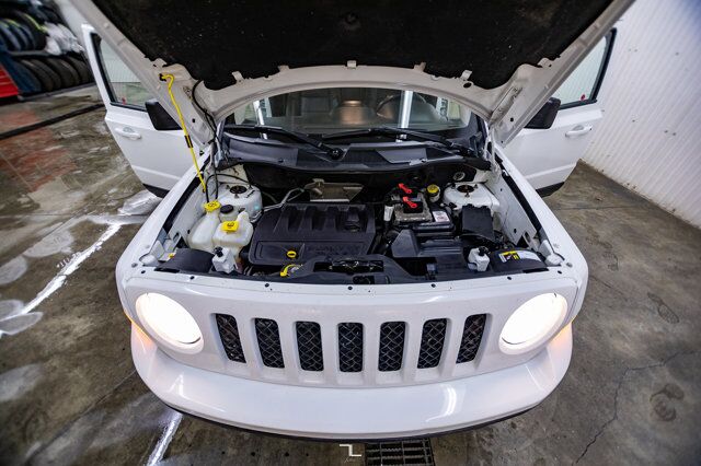 2017 Jeep Patriot 4x4 High Altitude Leather Roof Red Deer AB
