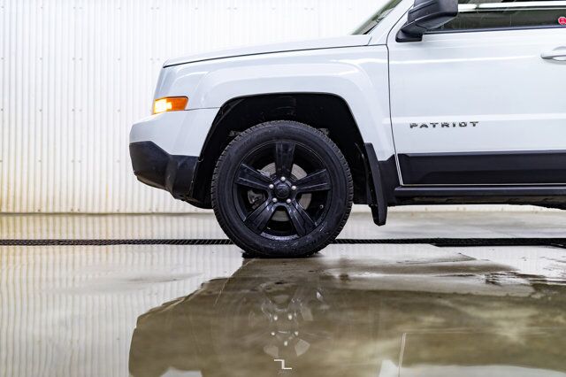 2017 Jeep Patriot 4x4 High Altitude Leather Roof Red Deer AB