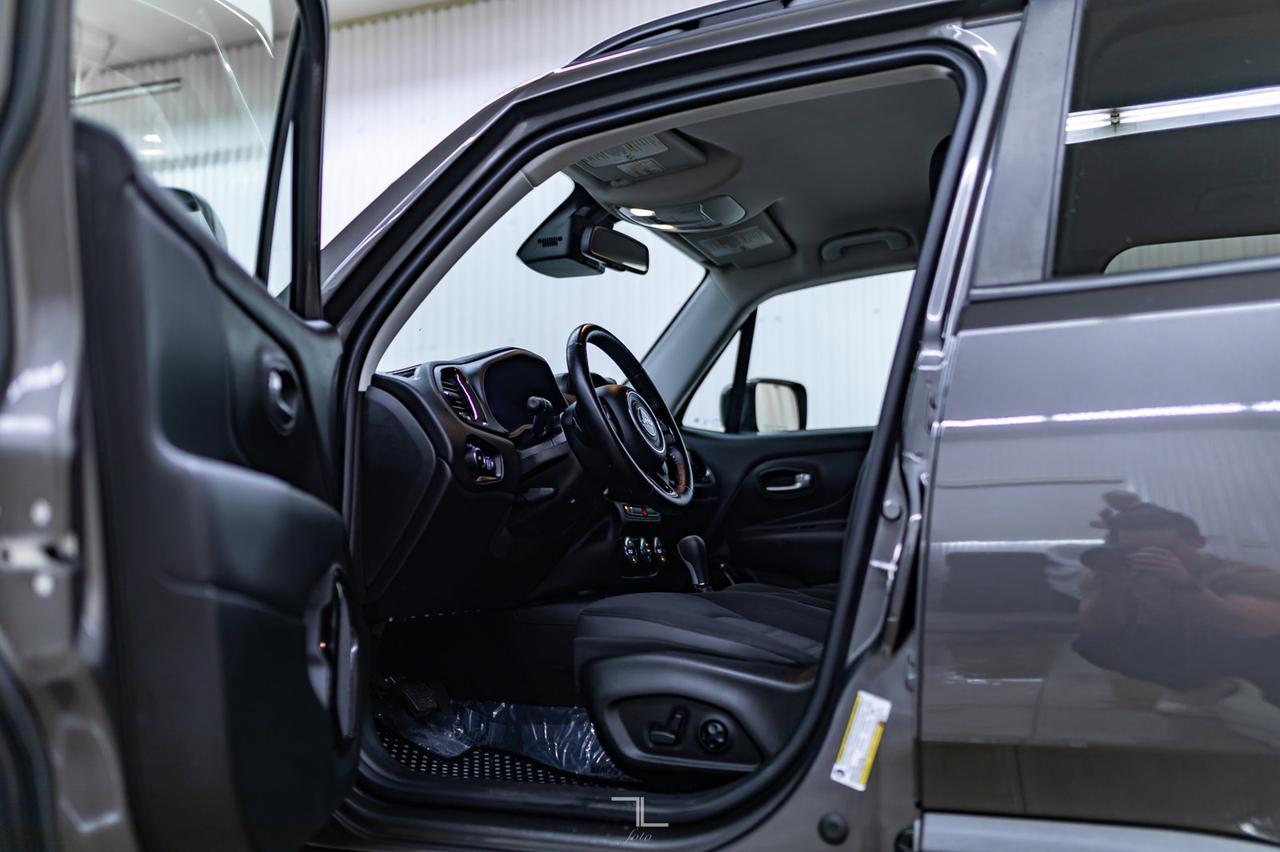 2017 Jeep Renegade 4x4 Altitude BCAM Red Deer AB