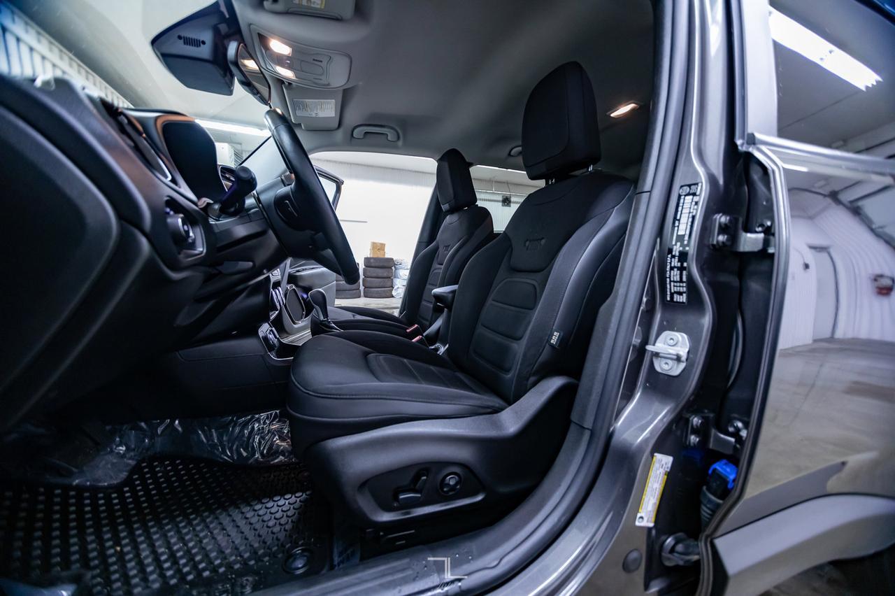 2017 Jeep Renegade 4x4 Altitude BCAM Red Deer AB