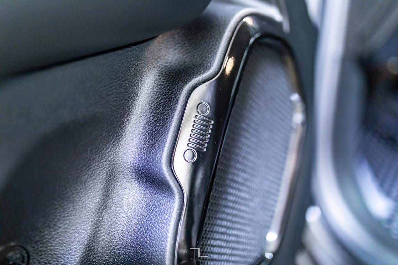 2017 Jeep Renegade 4x4 Altitude BCAM Red Deer AB