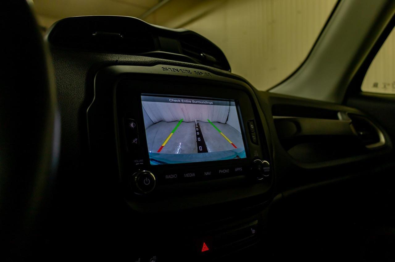 2017 Jeep Renegade 4x4 Limited Leather Roof Nav Red Deer AB