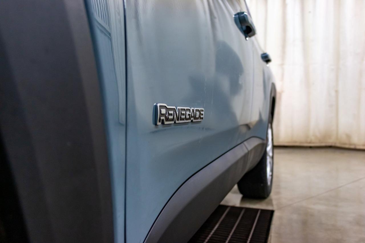 2017 Jeep Renegade 4x4 Limited Leather Roof Nav Red Deer AB