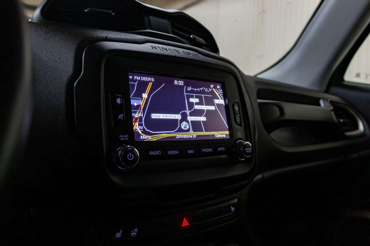 2017 Jeep Renegade 4x4 Limited Leather Roof Nav Red Deer AB