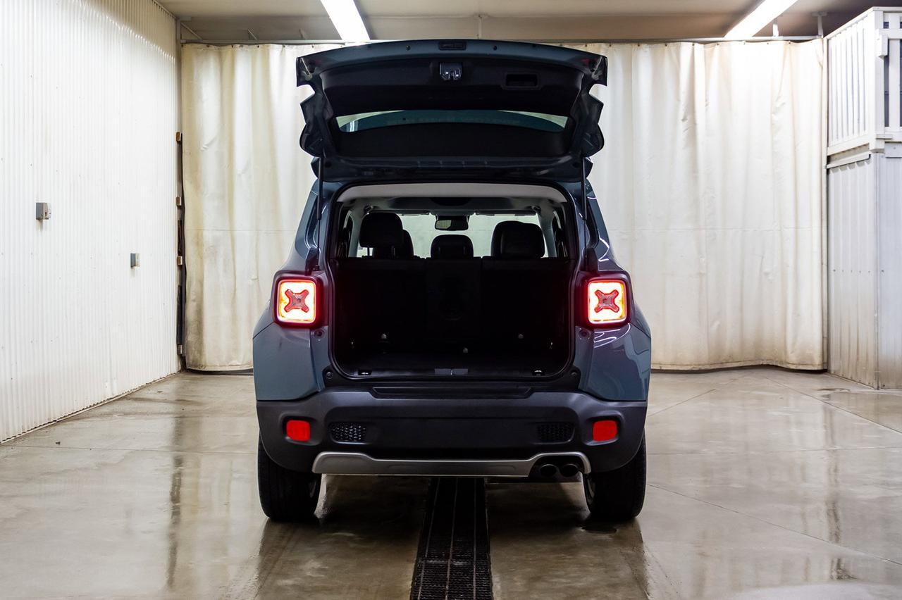 2017 Jeep Renegade 4x4 Limited Leather Roof Nav Red Deer AB