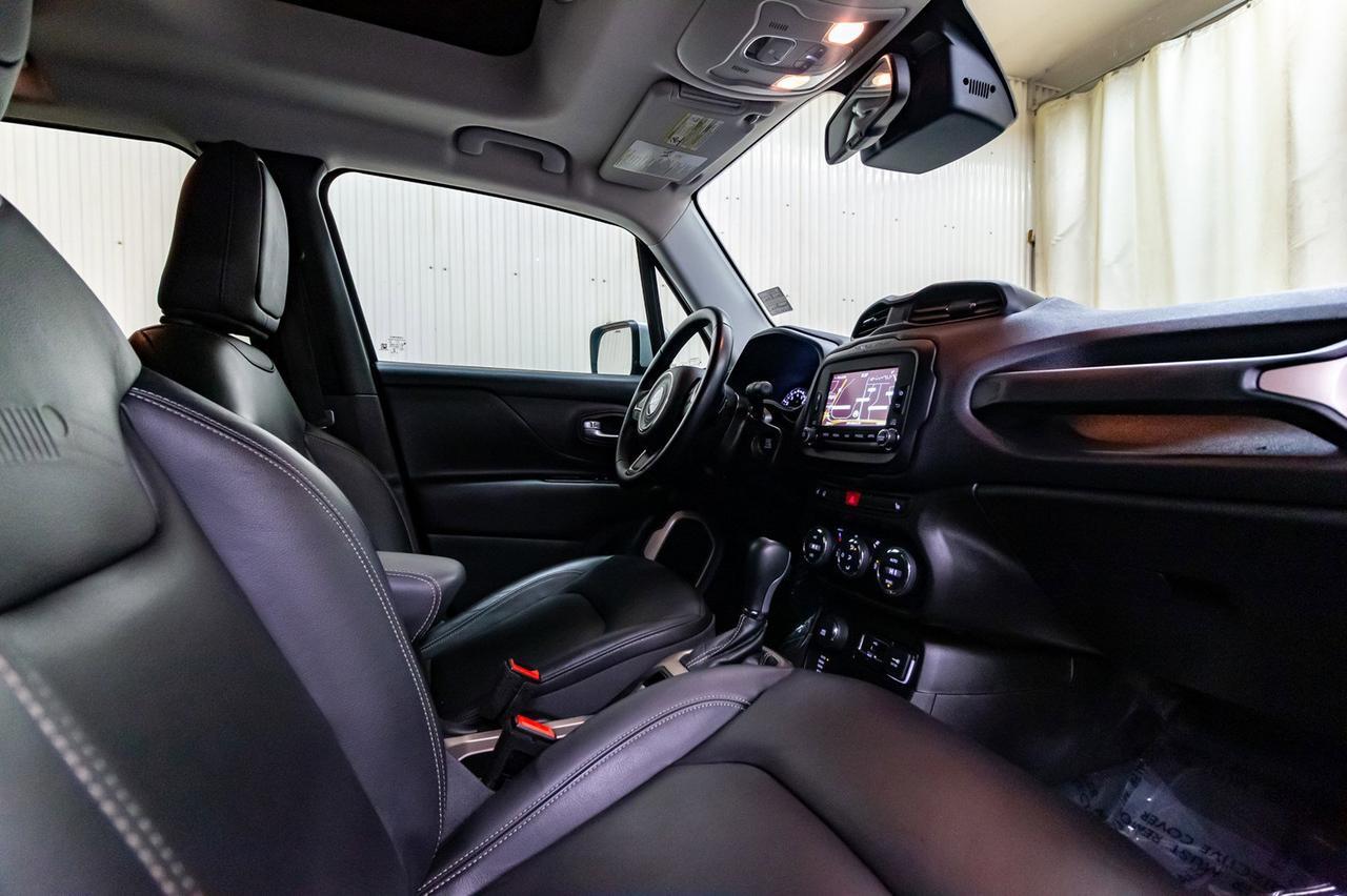 2017 Jeep Renegade 4x4 Limited Leather Roof Nav Red Deer AB