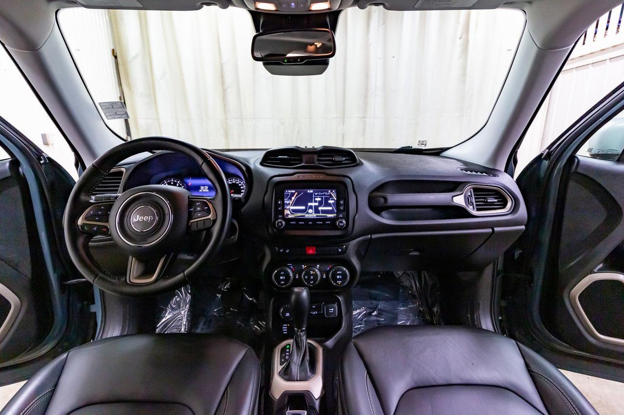 2017 Jeep Renegade 4x4 Limited Leather Roof Nav Red Deer AB