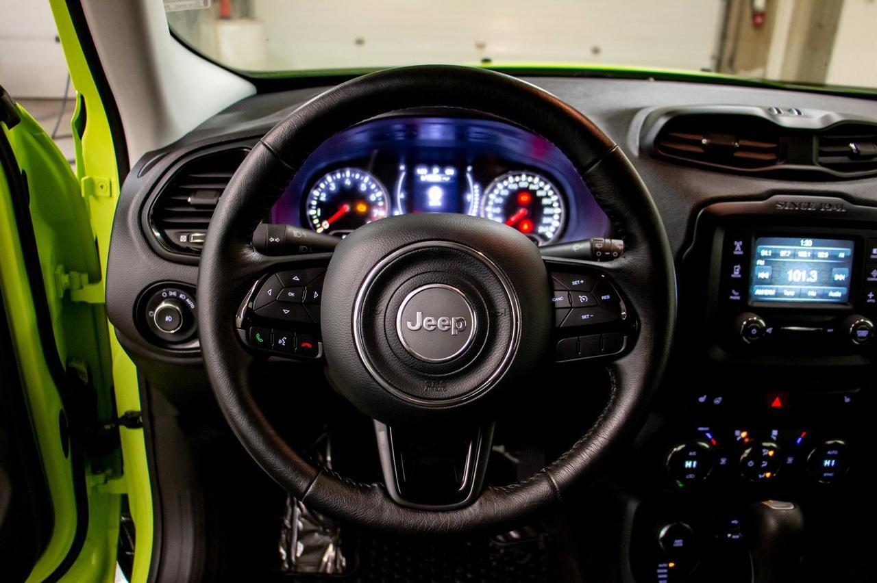 2017 Jeep Renegade 4x4 North Edition Roof BCam Red Deer AB