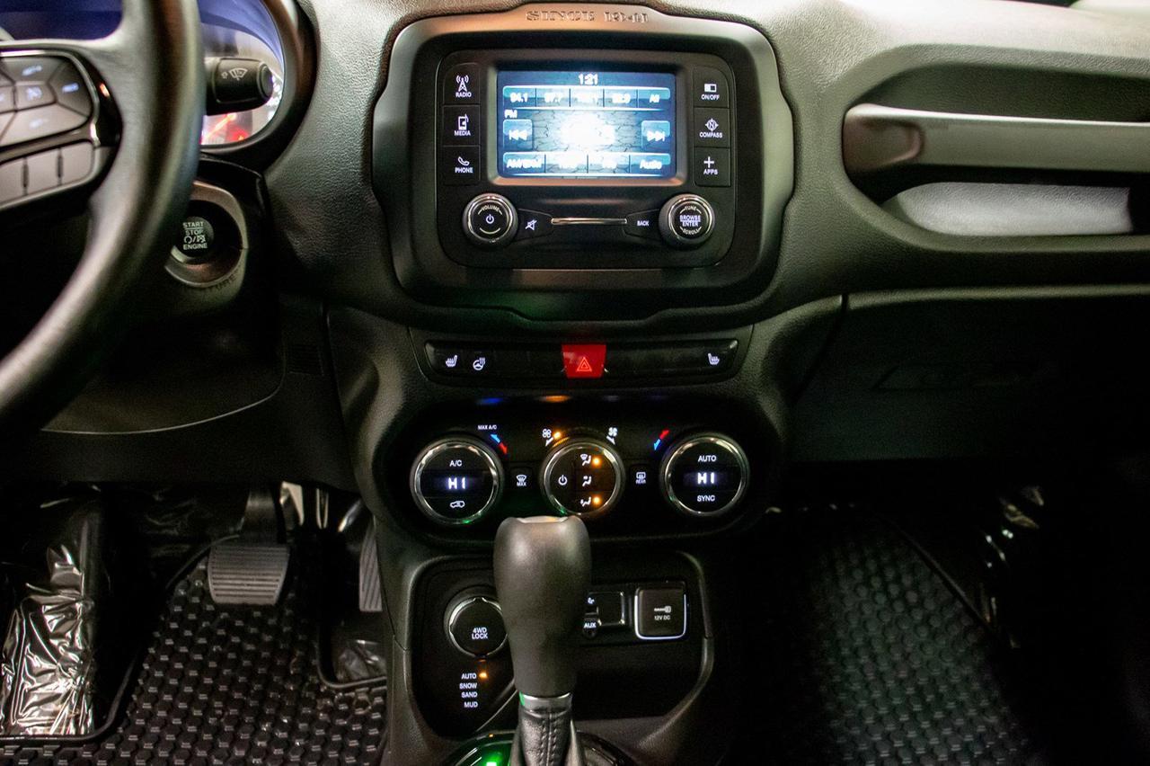 2017 Jeep Renegade 4x4 North Edition Roof BCam Red Deer AB